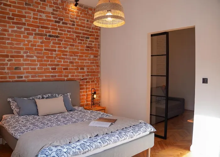 Charming s In Perfect Location